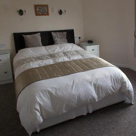 Penarth 4*
