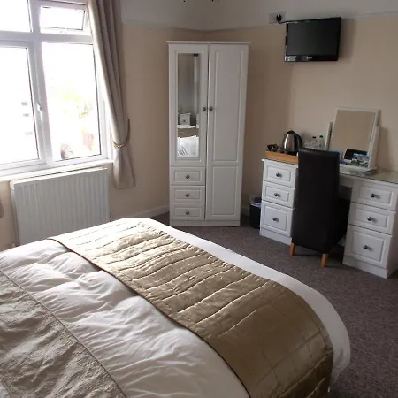 Penarth 4* St Austell