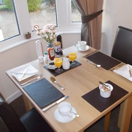 Penarth 4*